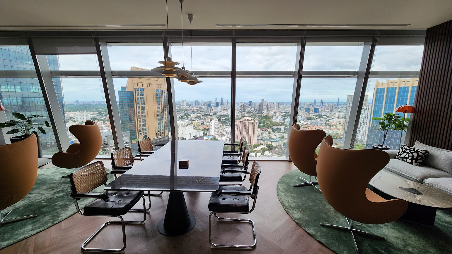 BKMZ20 ทั้งส่วนของ Dining Room และ Recreation Area ทางผู้บริหารก็ได้จัดวางตำแหน่งให้ฮวงจุ้ยดี เพื่อส่งเสริมพนักงานในองค์กร