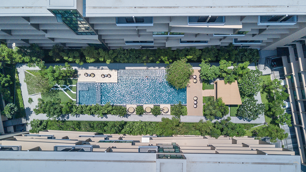PARQUE06 การวางตำแหน่งของสวนและสระว่ายน้ำ เน้นการเสริมฮวงจุ้ยและประโยชน์ใช้สอยให้คนเข้าถึงได้ง่าย