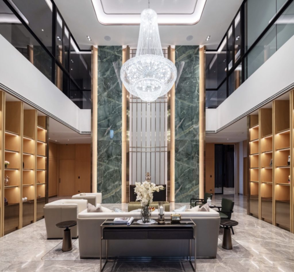 SBR14 โถงกลางของบ้านในตำแหน่งความสัมพันธ์ในบ้านสวยงามฮวงจุ้ยดี